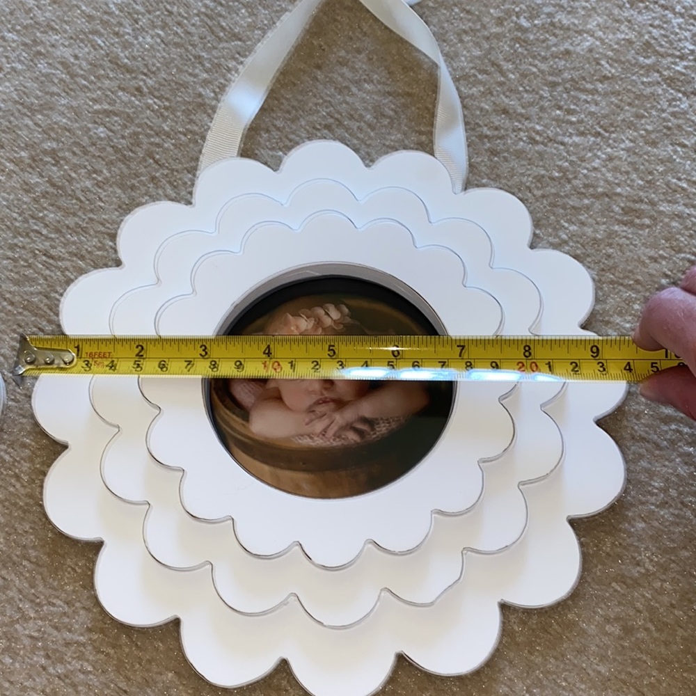 Hanging flower frames - Picture 5 of 7